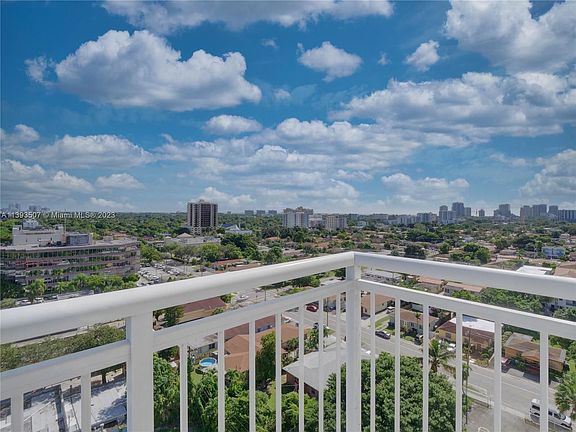 3rd image of 3000 Coral Way APT 1221