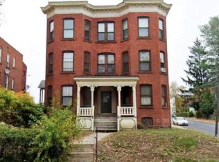 216 Park Ter #4, Hartford, CT 06106