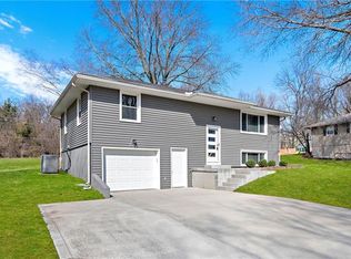 904 Sunset Blvd, Richmond, MO 64085