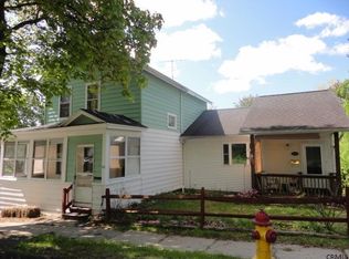 122 E Montgomery St, Johnstown, NY 12095