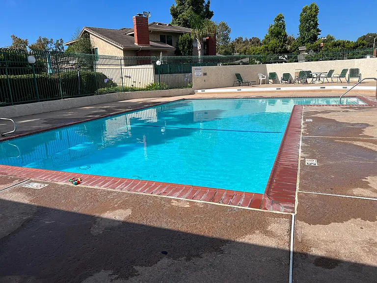 Pool 1