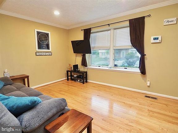 5th image of 3974 Sunny Brook Ct