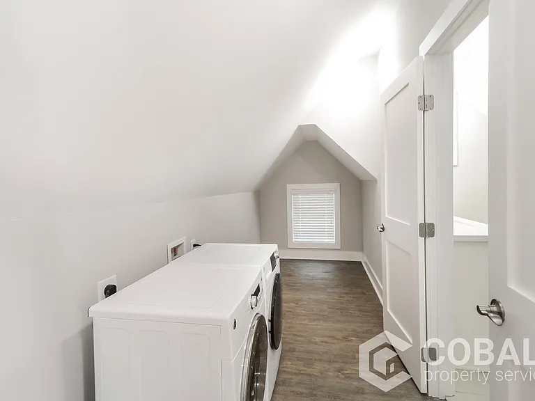 631 Seminole Ave NE #B — Photo 17