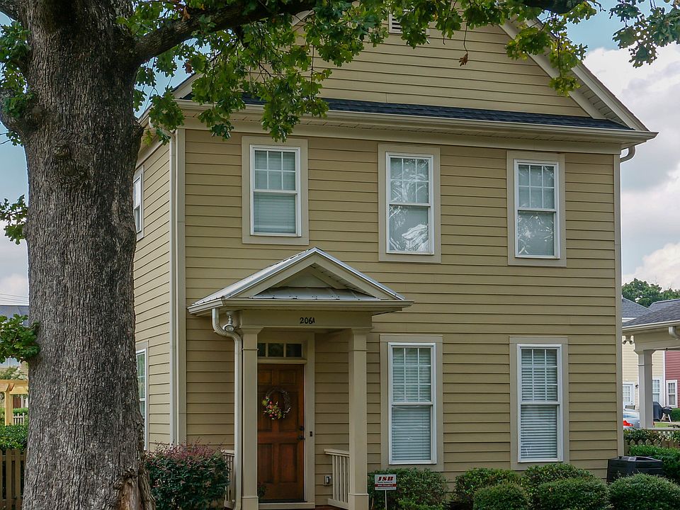 1st image of 206 Anderson St Unit 16