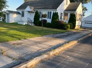 1254 W Fremont Rd, Pt Clinton, OH 43452