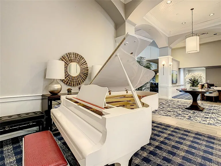354 Melrose Ct — Photo 42