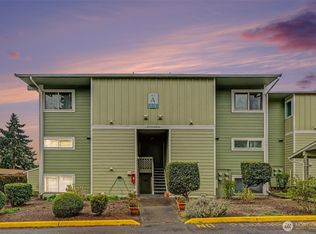 2417 S 222nd Street #A6, Des Moines, WA