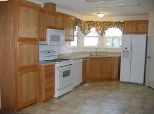 5225 Whispering Creek Dr, Santa Rosa, CA 95403
