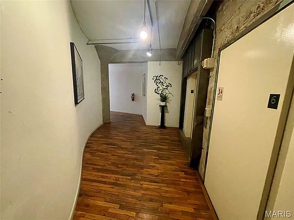 3rd image of 2020 Washington Ave Unit 606