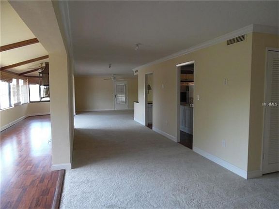 4th image of 700 Melrose Ave APT K41