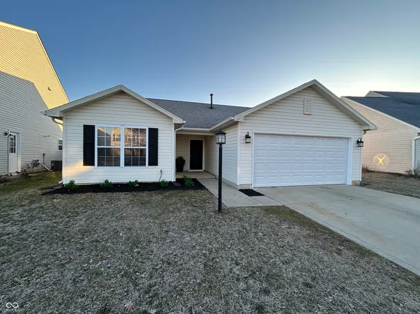 3049 Rolling Hill Dr, Columbus, IN 47201