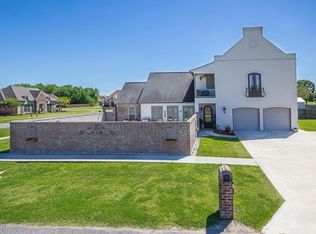 100 Perry Oak Dr, Church Point, LA 70525