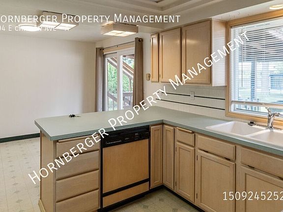 5th image of 304 E Chilton Ave #A