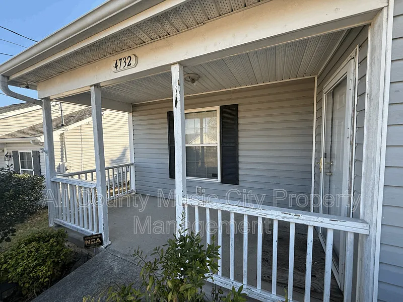 4 bed, 2.0 bath, 1244 sqft, $2,200 — Photo 3