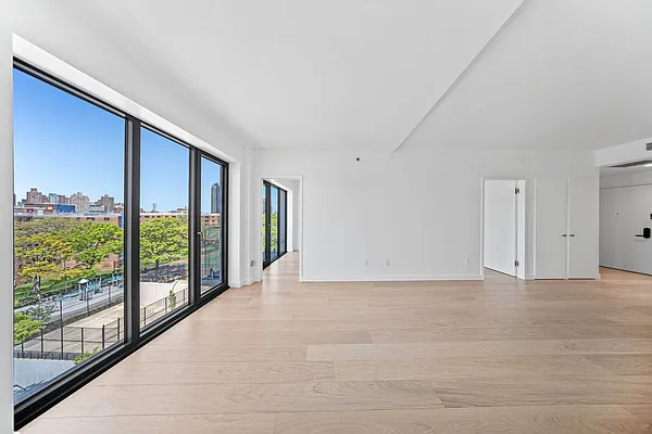 Sold by Modern Spaces | media 2