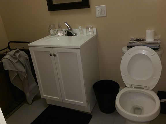 5th image of 94 Maujer St APT 1A