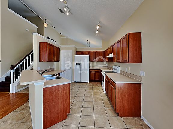 4th image of 7009 Cascades Ct