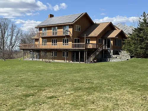 64 Hungerford Rd #1 Photo 1