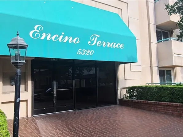 5320 Zelzah Ave APT 201, Encino, CA 91316