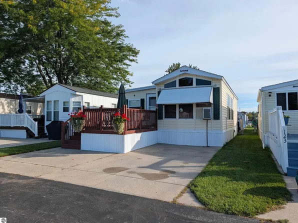 3675 E Michigan Ave #124, Au Gres, MI 48703
