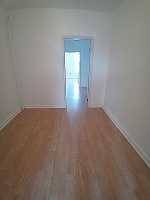 2nd image of 717 Henry St APT 4R