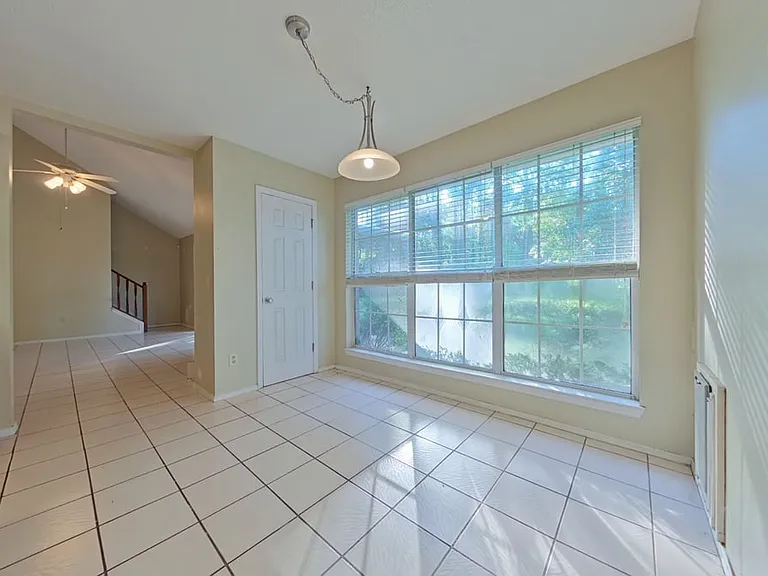 24 Neptune Dr — Photo 5
