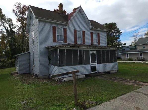 1444 Stockton Ave, Greenbackville, VA 23356