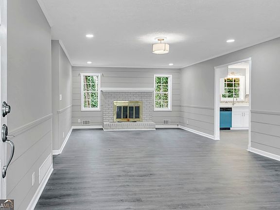3rd image of 368 Nottingham Way SW