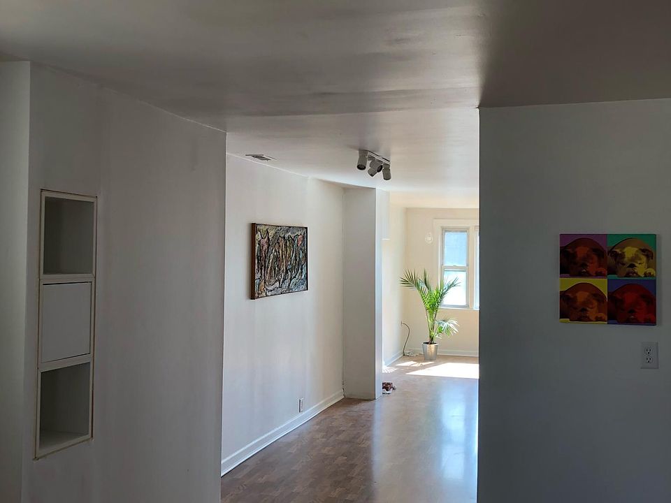 1st image of 2628 W Huron St #2