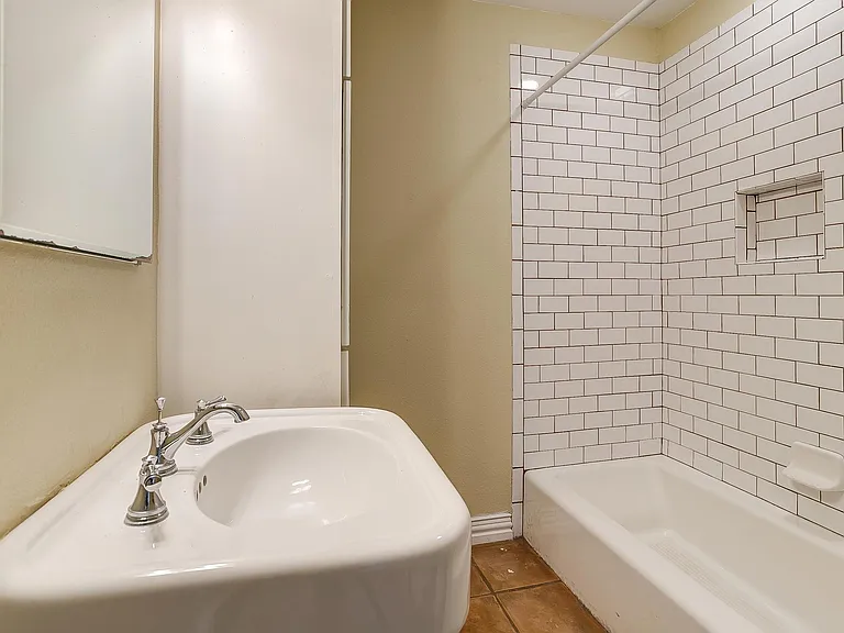 3528 Rogers Ave — Photo 20