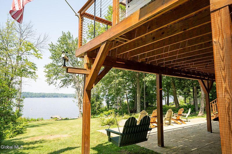 4th image of 2 Edgewater Terrace