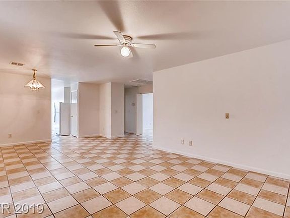 5th image of 5668 Malone Ct
