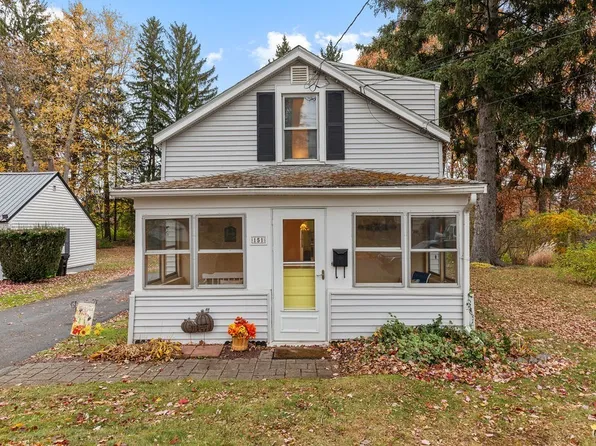 151 Maxwell Ave, North Syracuse, NY 13212