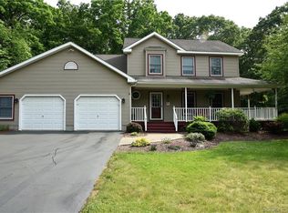 20 Heritage Rd, Columbia, CT 06237