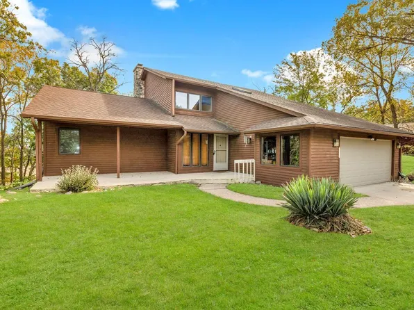 7019 Mchenry STREET, Burlington, WI 53105