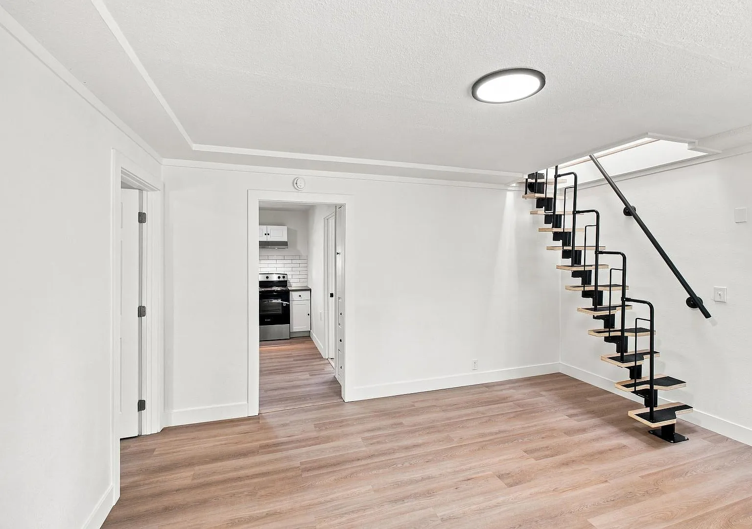 4600 NE 62nd Ave — Photo 3