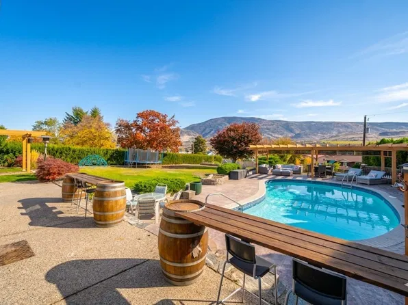 6521 Bellevue Dr, Oliver, BC V0H 1T4