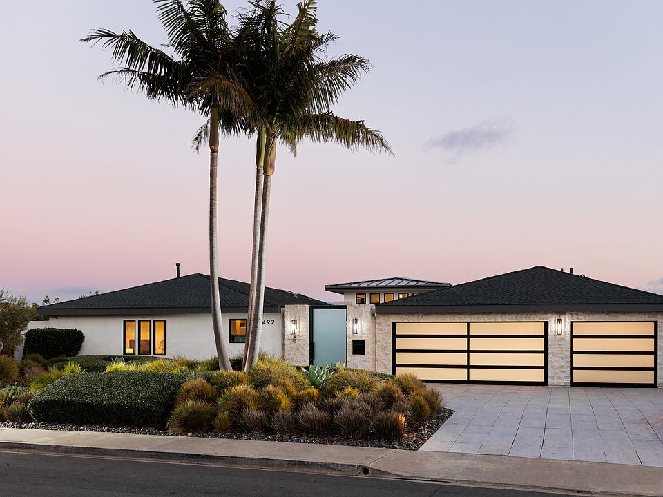 Welcome Home to your One Level Beach Close ocean view home.