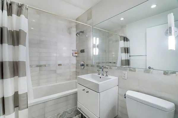 Rented by Level Group | media 14