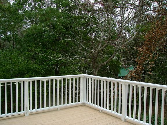 4th image of 231 Park Cir