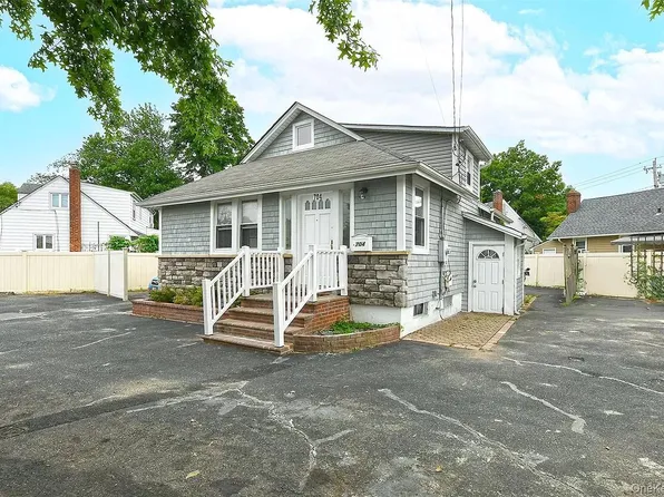 704 Newbridge Road, North Bellmore, NY 11710