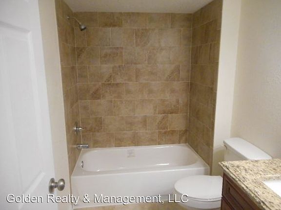 4th image of 1260 Wildwood Lakes Blvd