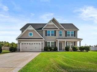 341 Gadson Dr, Hope Mills, NC 28348