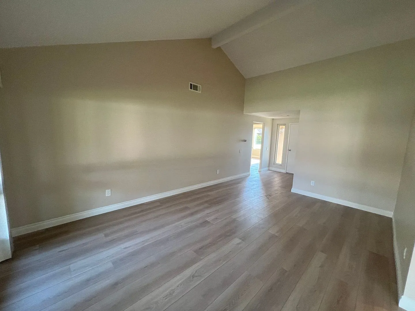A Great Monterey for Rent — Photo 3
