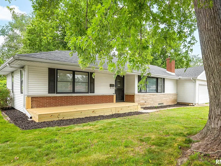 1407 W Sunnyview Dr — Photo 2