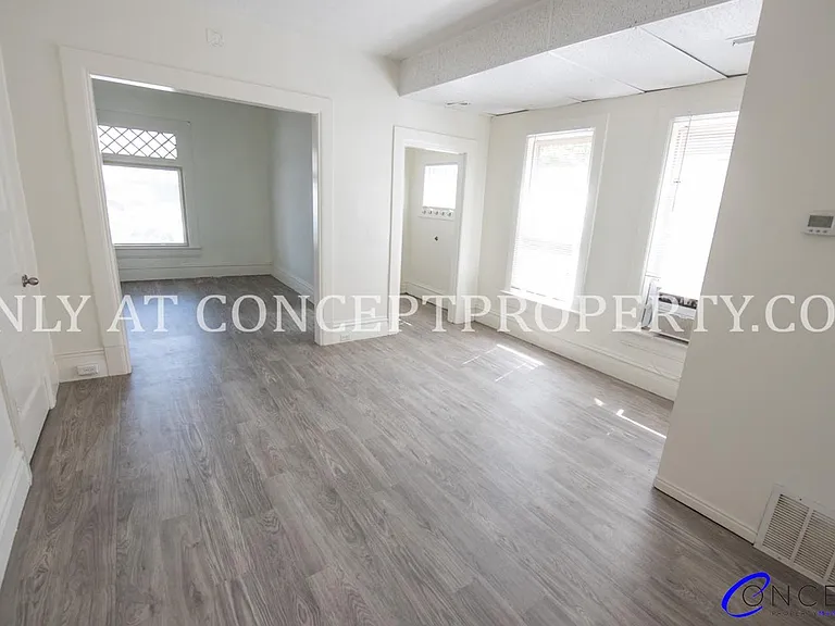5000 S Jones Ct — Photo 9