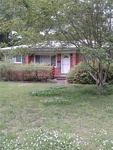 2nd image of 2219 Falmouth Rd