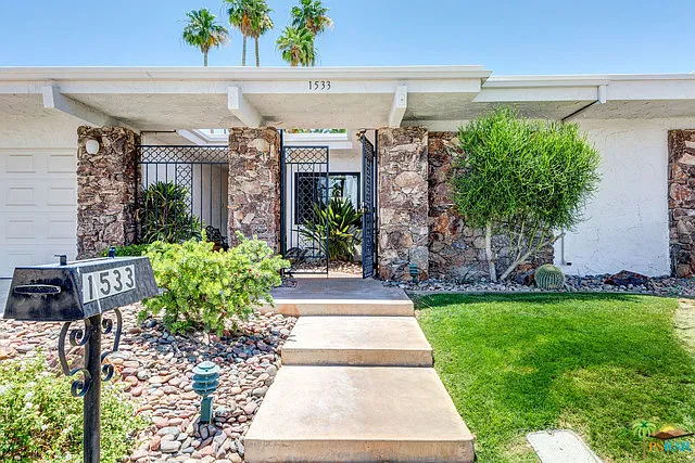 1533 E Canyon Estates Dr — Photo 3