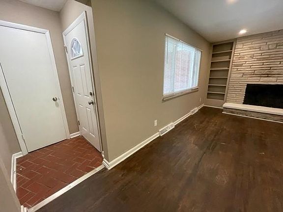 4th image of 3426 Seabrook Ave