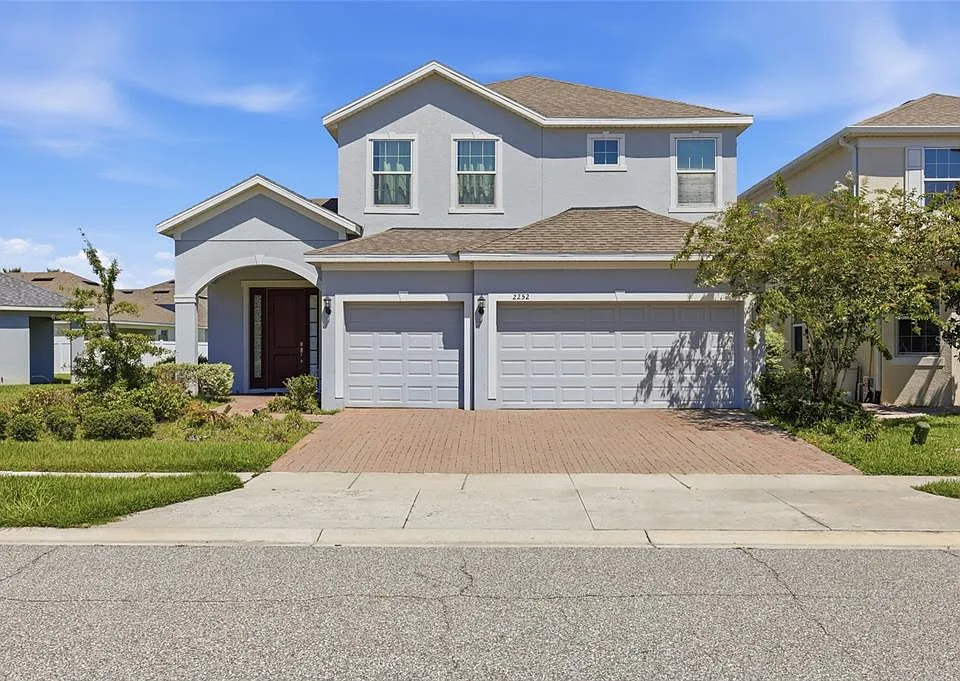 2252 Rush Bay Way